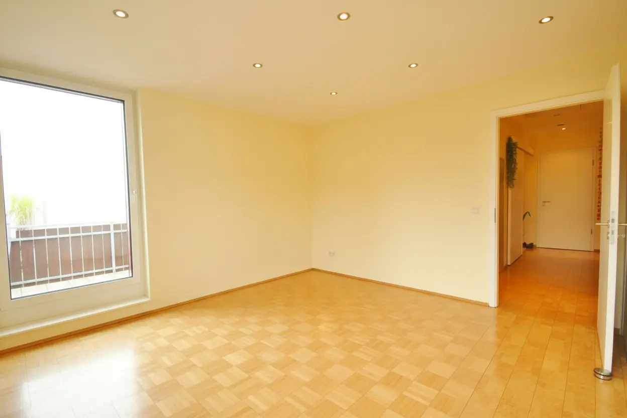 Schlafzimmer nach dem KI-Homestaging, Raum geleert